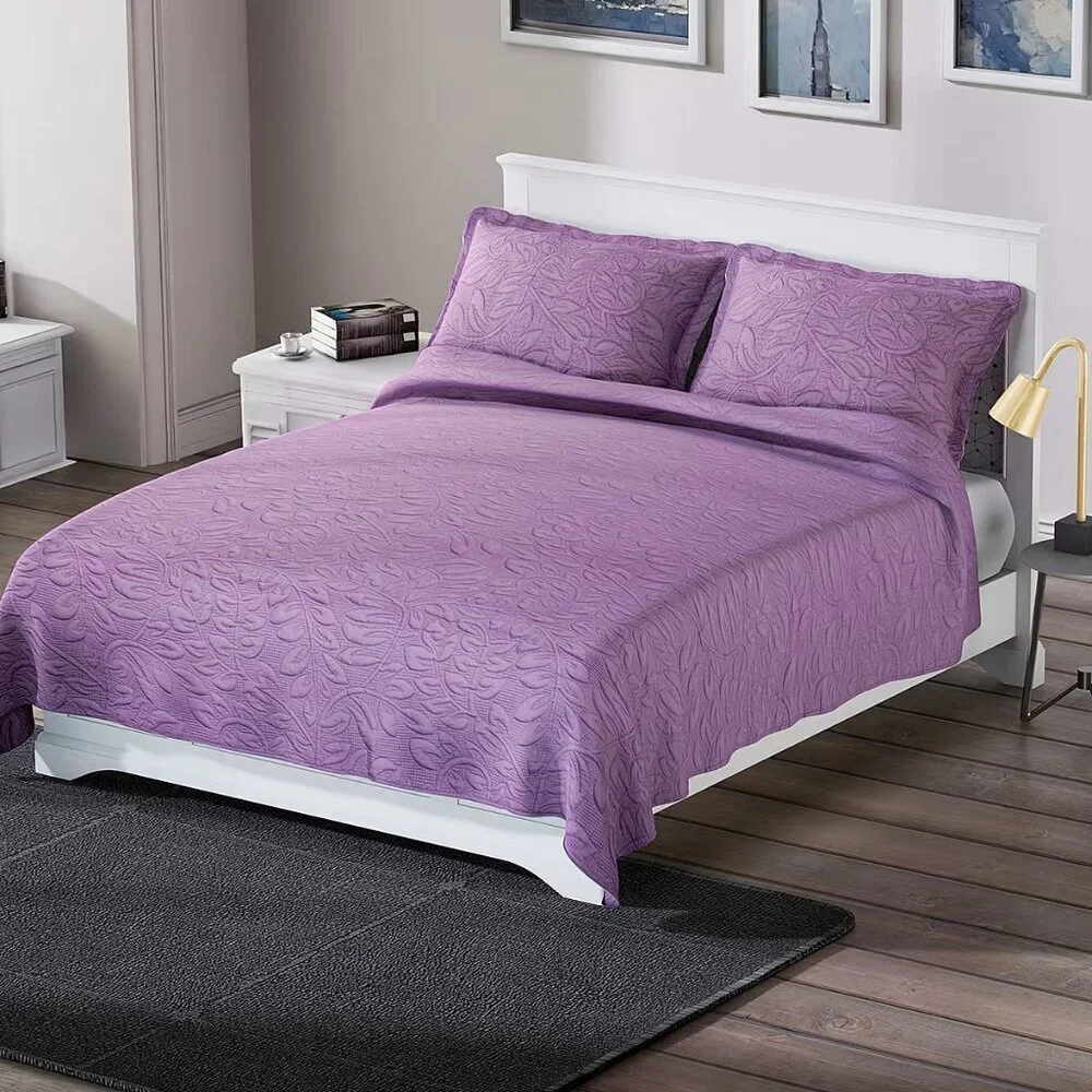 Mauve 3D Pinsonic Embossed Pattern Quilt with 2 Shams Queen (Microfiber)